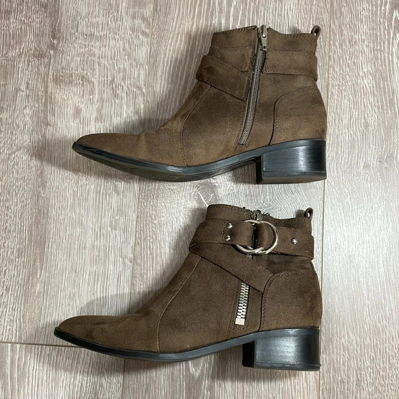 Nine West Dahila Ankle Boots Brown Faux Suede 7.5M - Picture 11 of 16